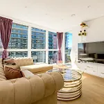 Cosy 2Br Riverside Apt In Greenwich With Balcony